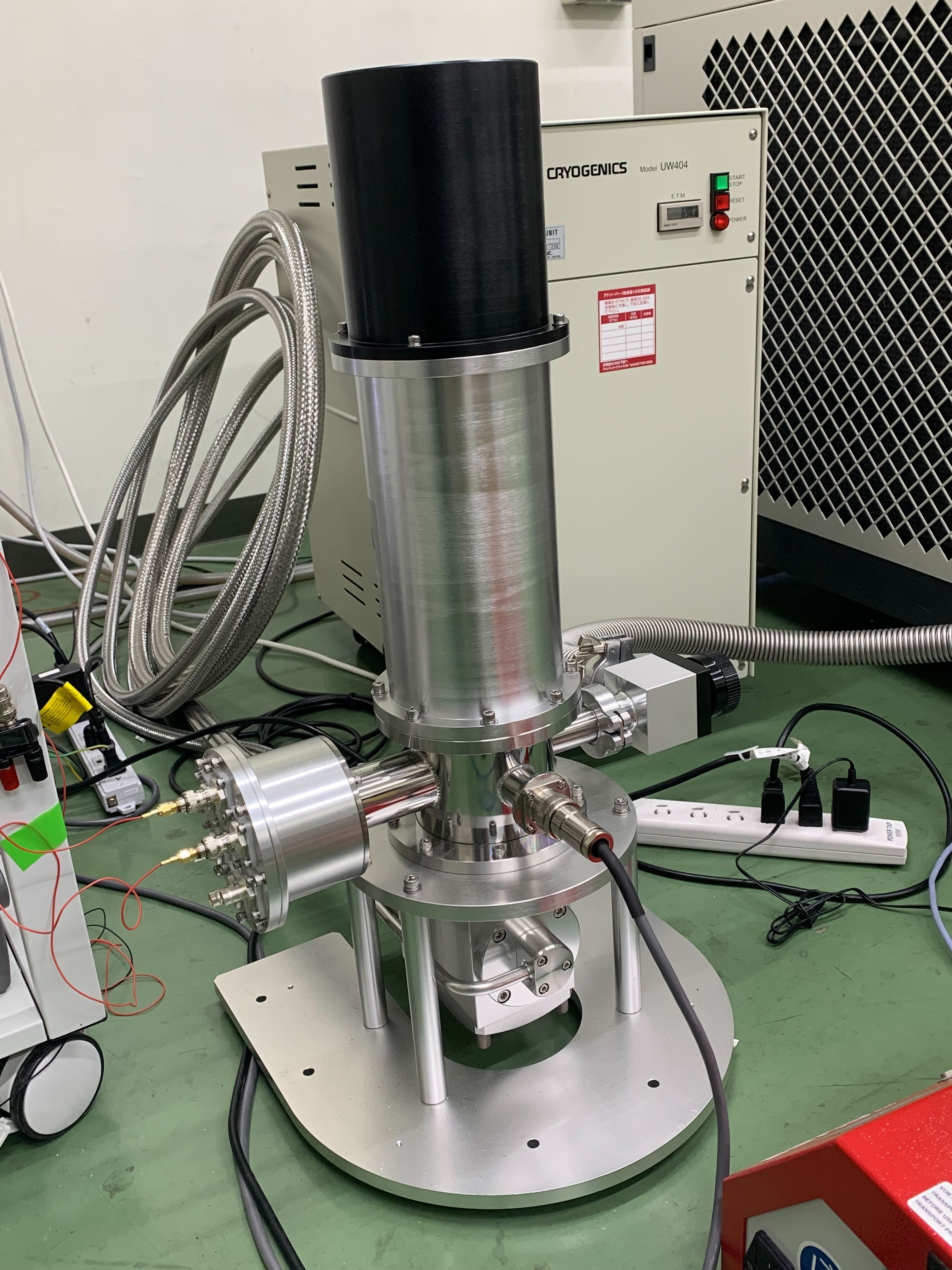電気測定用クライオスタット